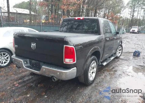 2017 Ram 1500 Laramie 4X2 5'7 Box z USA, uszkodzony, nr VIN 1C6RR6NM5HS576900